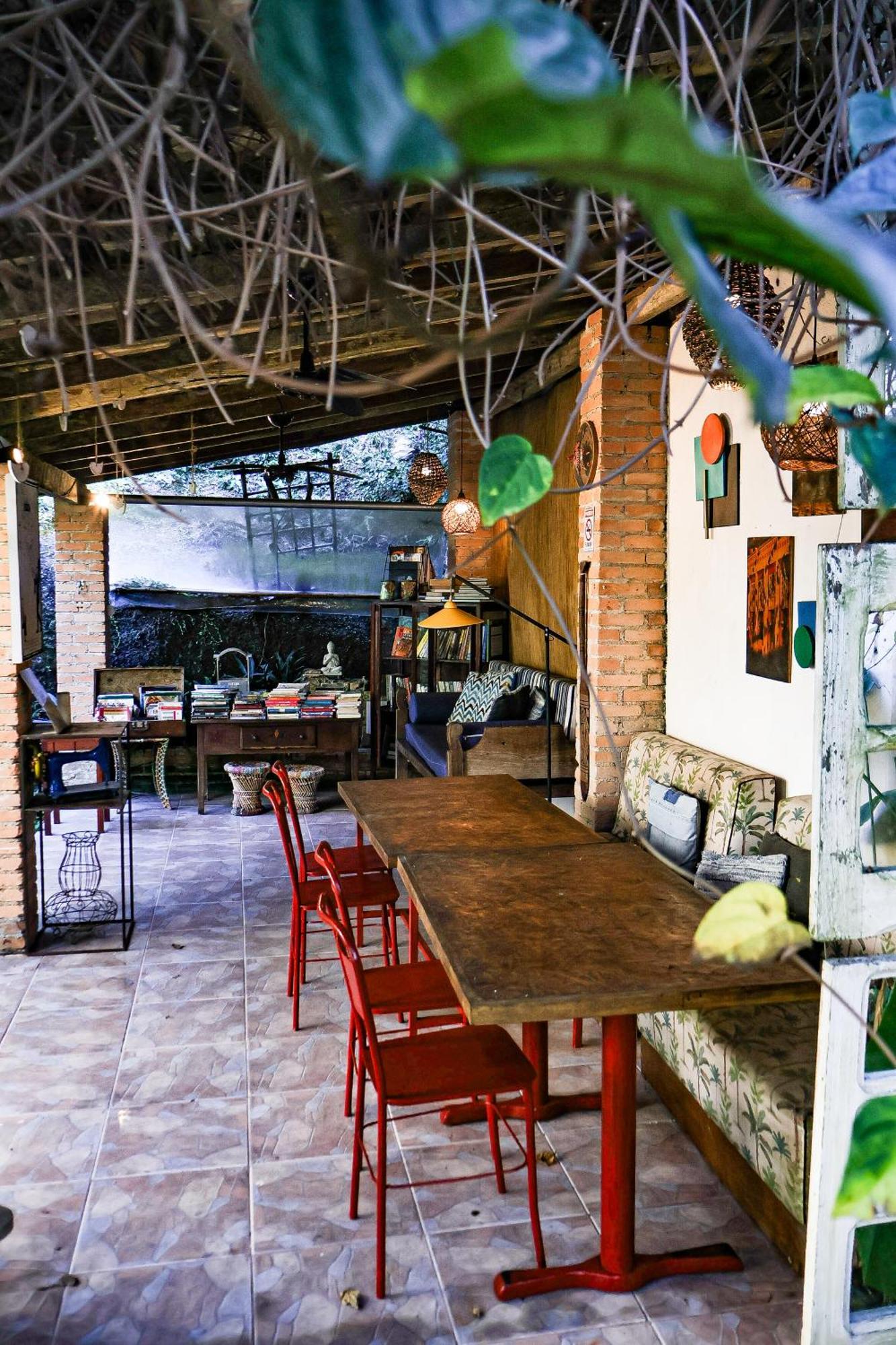 Com Verso E Prosa Repouso E Cafe Parati Exterior foto